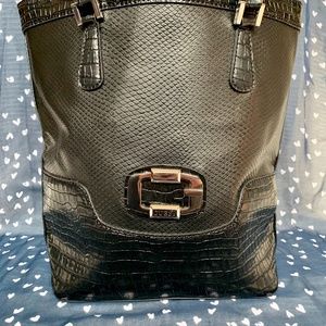 GUESS Black Handbag (NWOT)